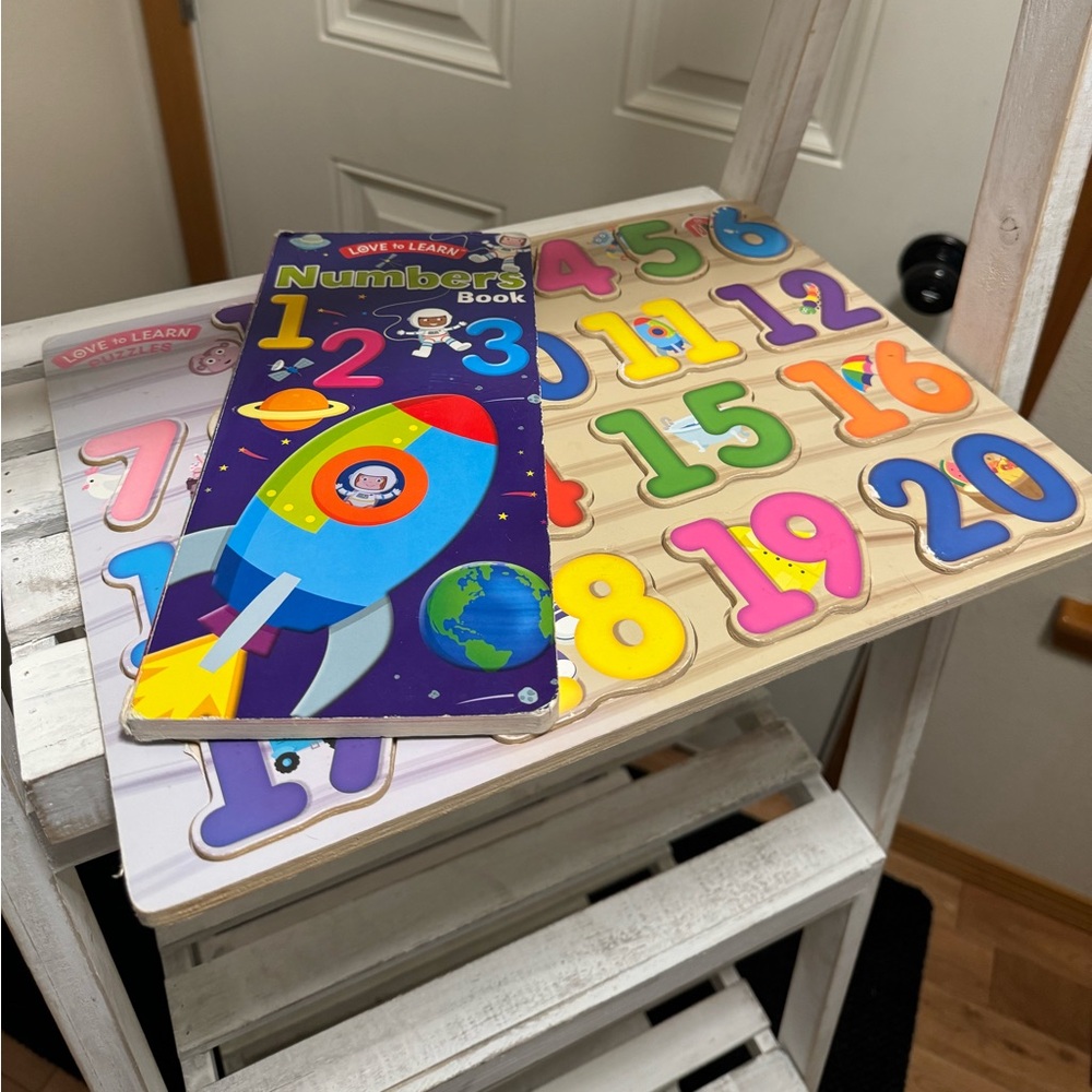 Number puzzle/book set